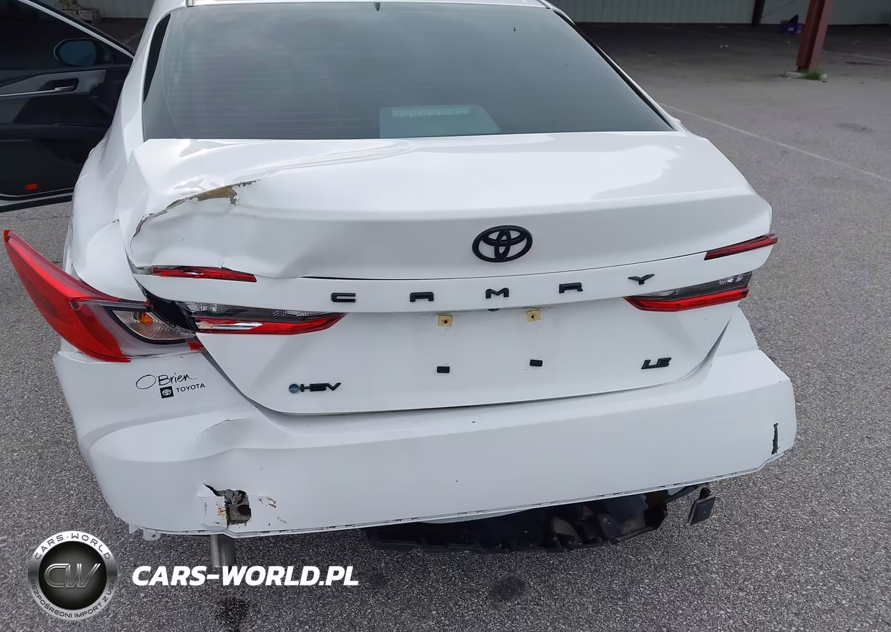 2025 Toyota Camry Le VIN:4T1DAACK9SU103958 - 18