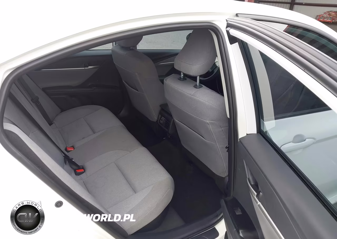 2025 Toyota Camry Le VIN:4T1DAACK9SU103958 - 8