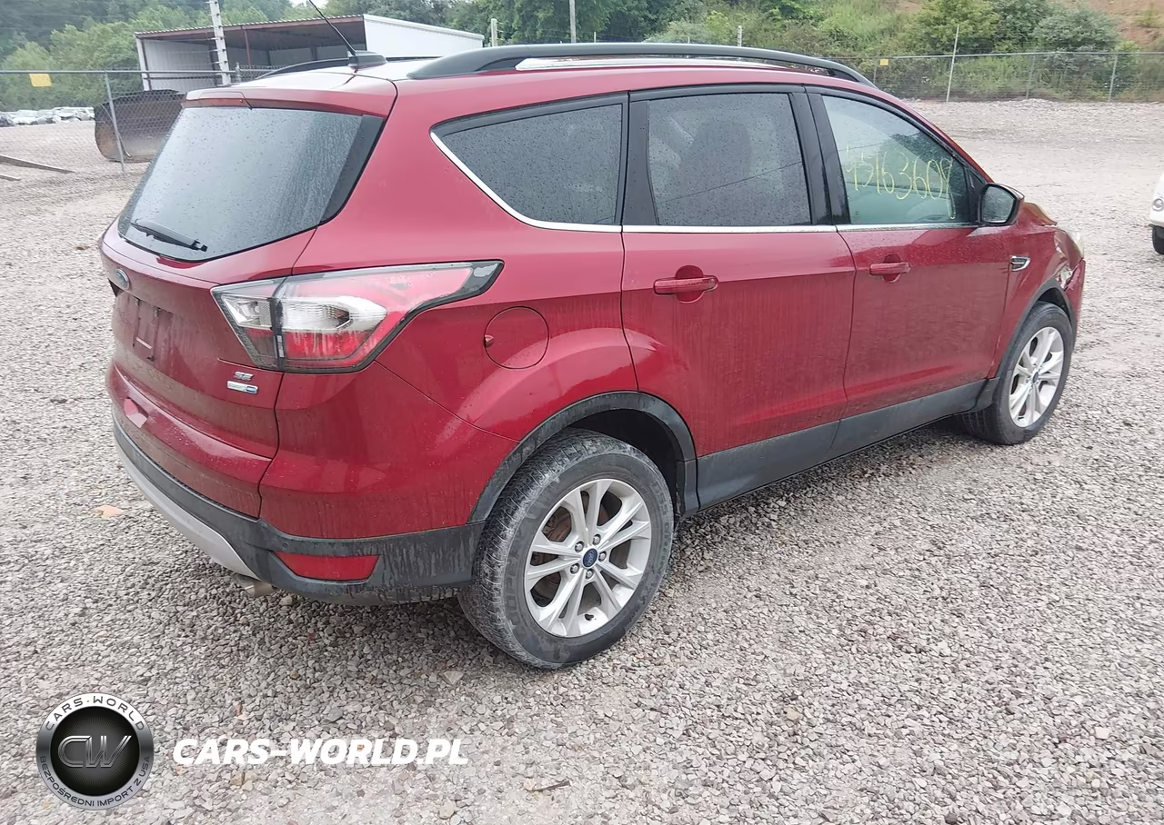 2017 Ford Escape Se VIN:1FMCU9GD1HUA19400 - 4