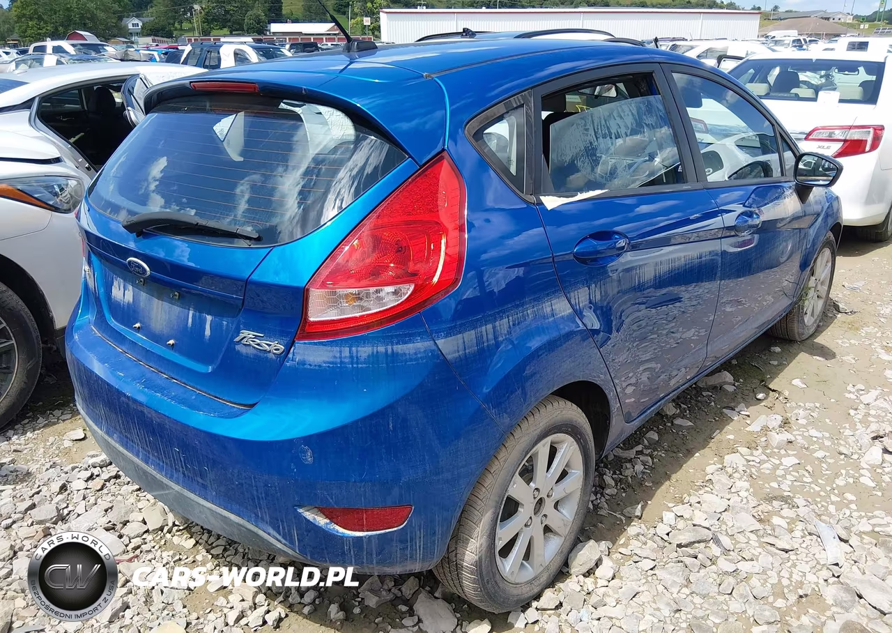 2011 Ford Fiesta Se VIN:3FADP4EJ2BM153040 - 4