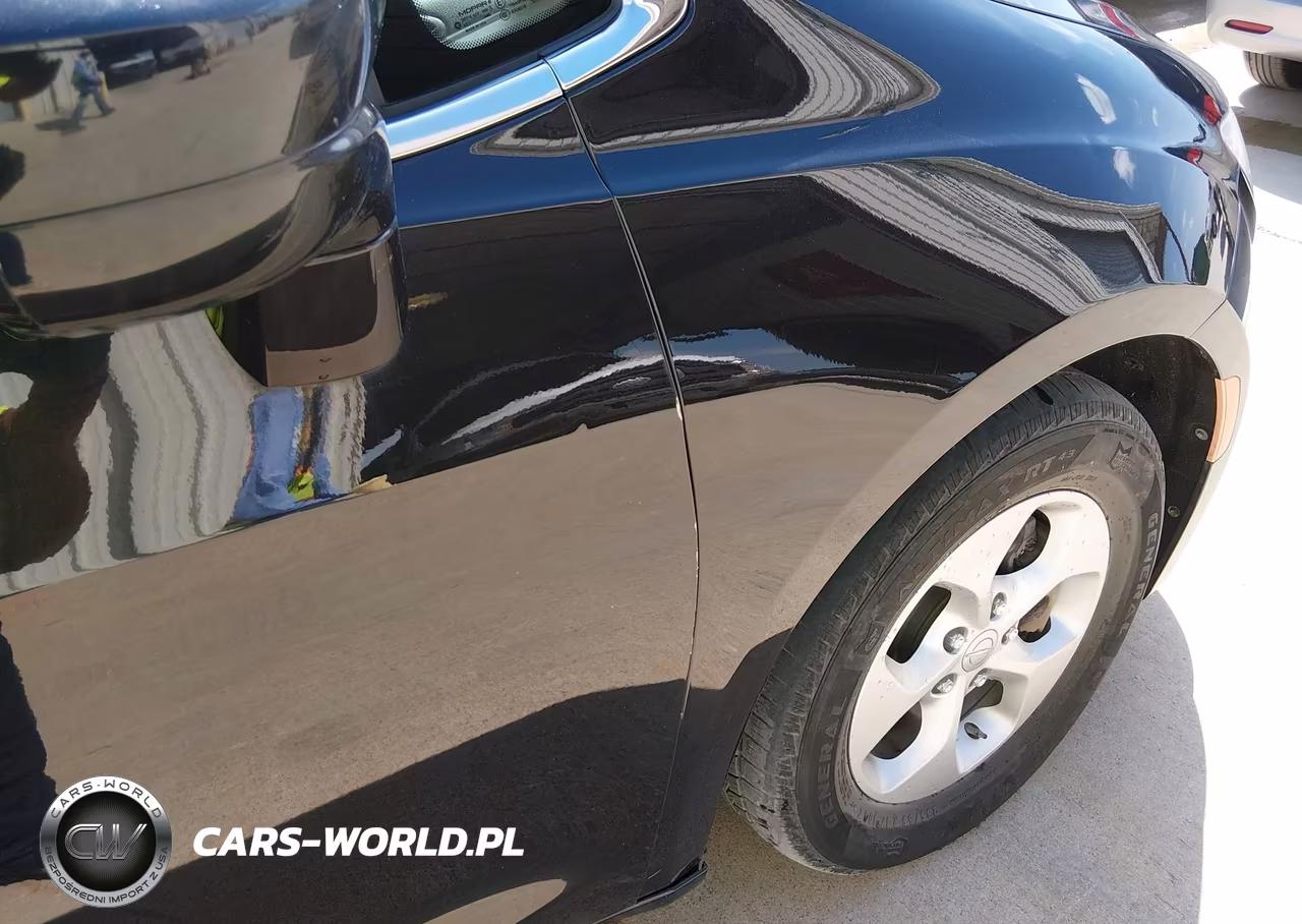 2018 Chrysler Pacifica Hybrid Touring Plus VIN:2C4RC1H73JR163612 - 12