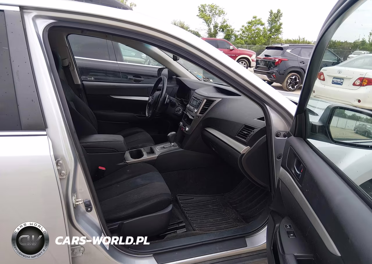 2013 Subaru Outback 2.5I Premium VIN:4S4BRCBC1D3205818 - 5