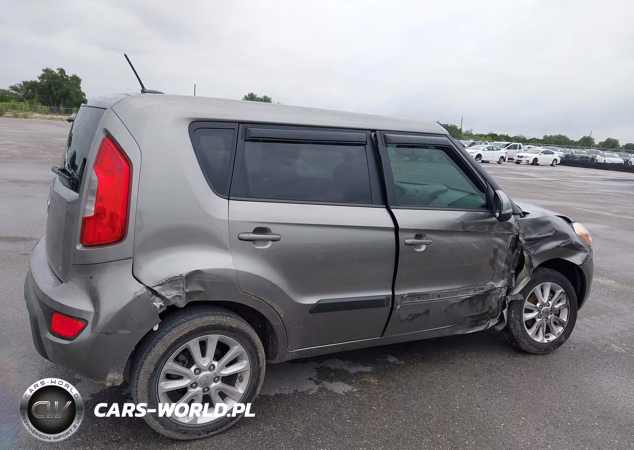 2012 Kia Soul + VIN:KNDJT2A63C7400625 - 17