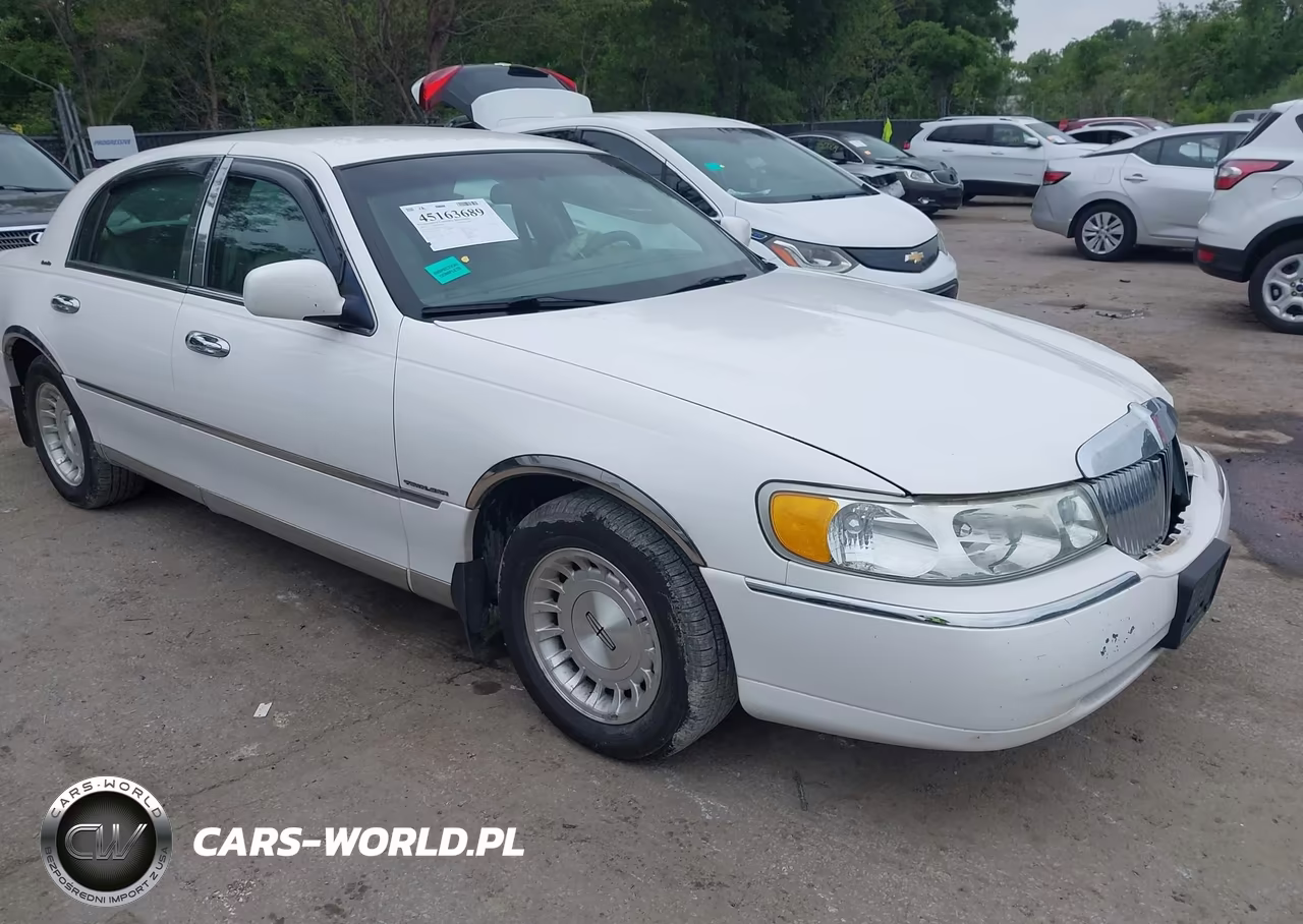 2002 Lincoln Town Car Executive – zdjęcie 1 z 16