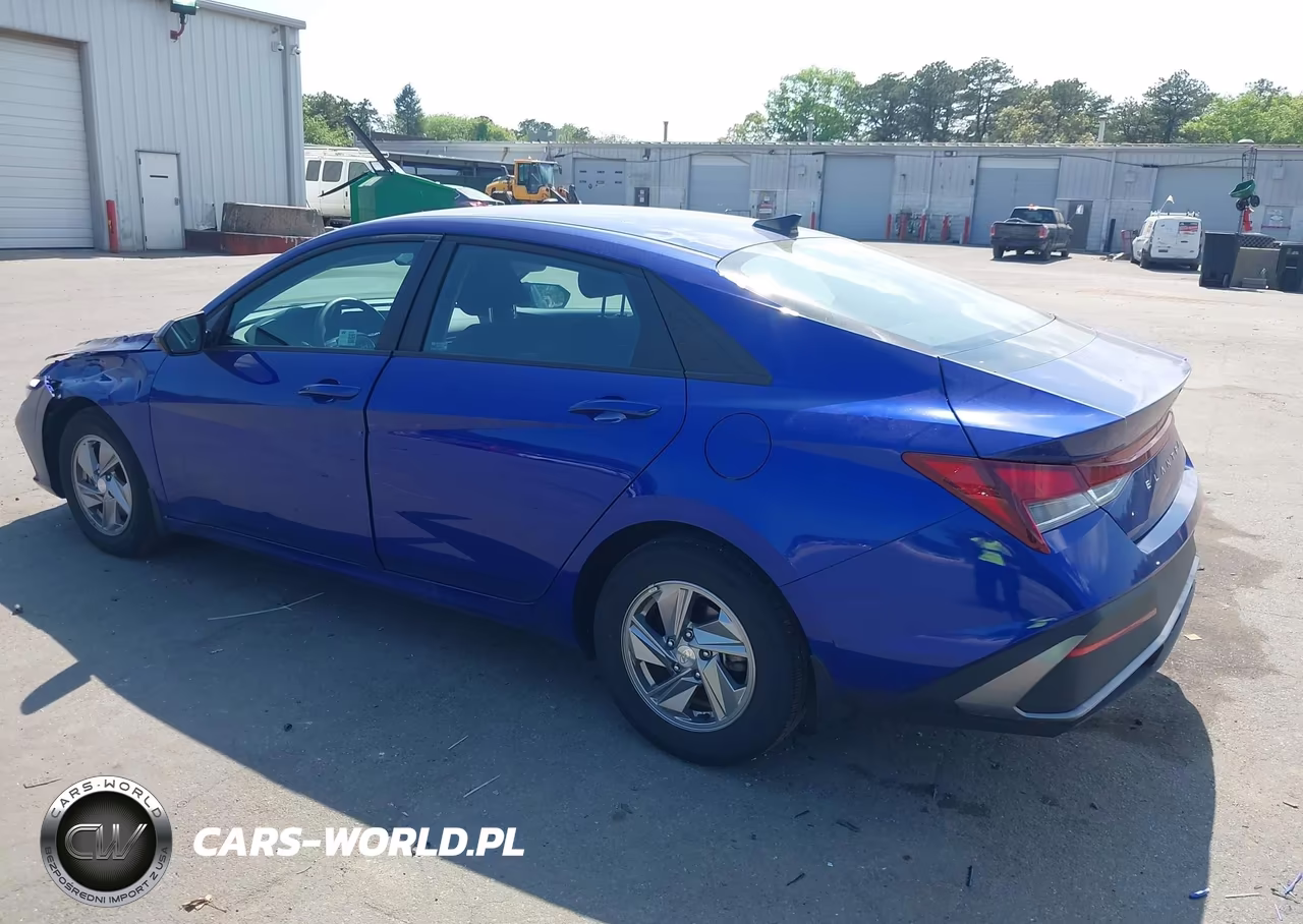 2024 Hyundai Elantra Se VIN:KMHLL4DG3RU781701 - 3