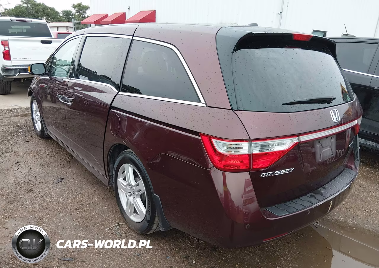 2013 Honda Odyssey Touring-Touring Elite VIN:5FNRL5H97DB022275 - 3