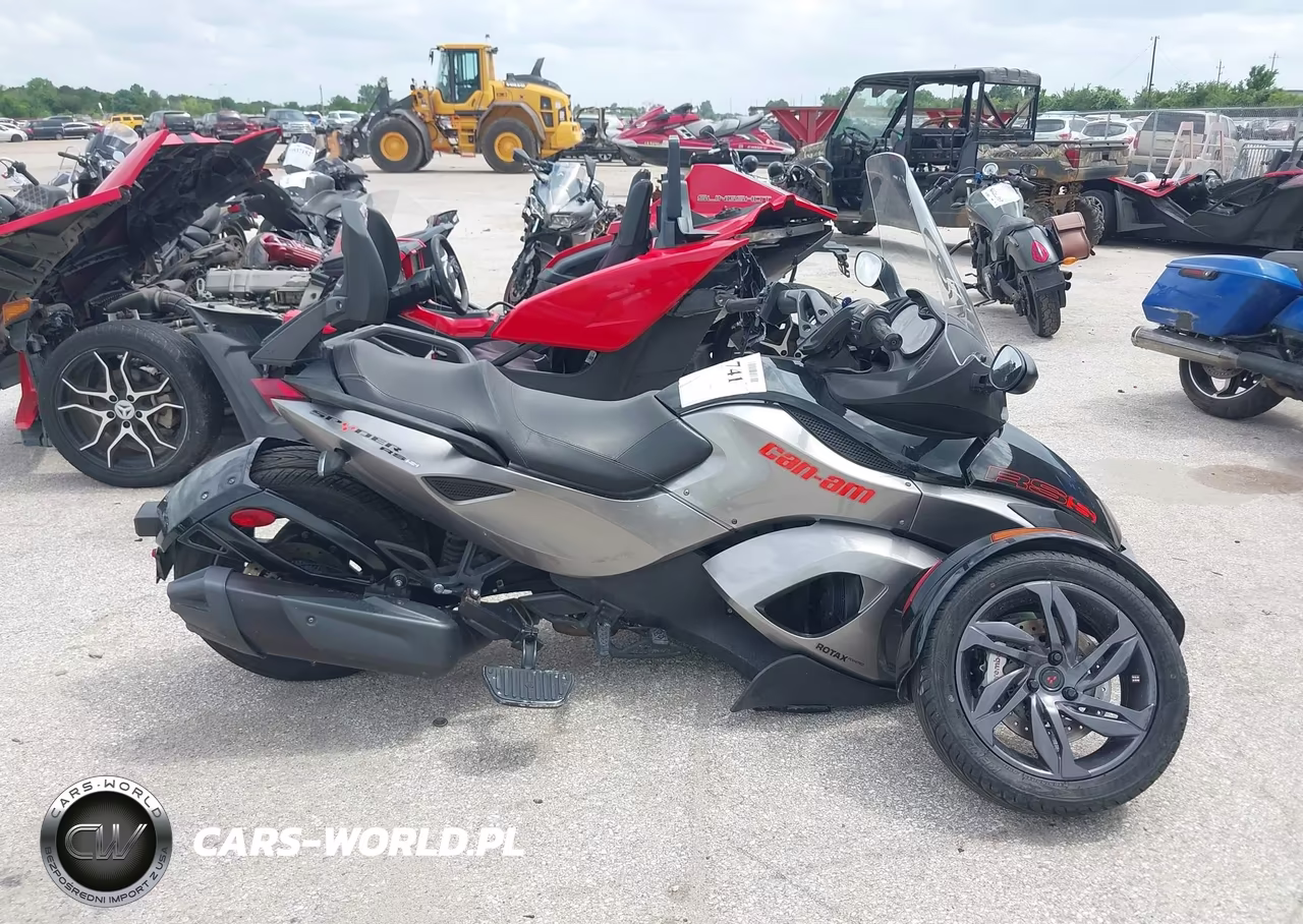 2013 Can-Am Spyder Roadster Rs-Rs-S VIN:2BXNABC1XDV000853 - 12
