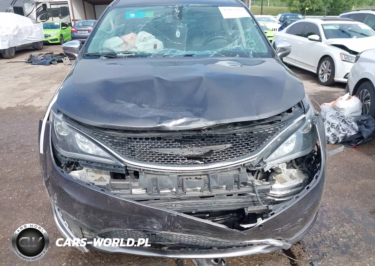 2020 Chrysler Pacifica Limited VIN:2C4RC1GG4LR203345 - 12