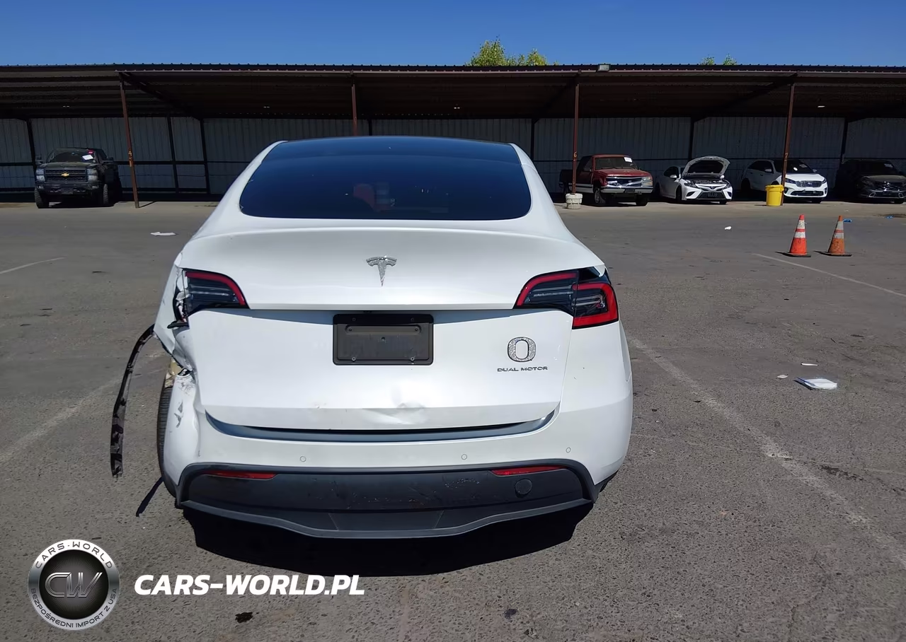 2021 Tesla Model Y Long Range Dual Motor All-Wheel Drive VIN:5YJYGDEE6MF100265 - 16