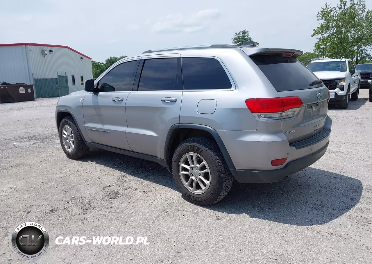2018 Jeep Grand Cherokee Altitude 4X4-Laredo 4X4-Laredo E 4X4-Upland 4X4 VIN:1C4RJFAG1JC177465 - 3