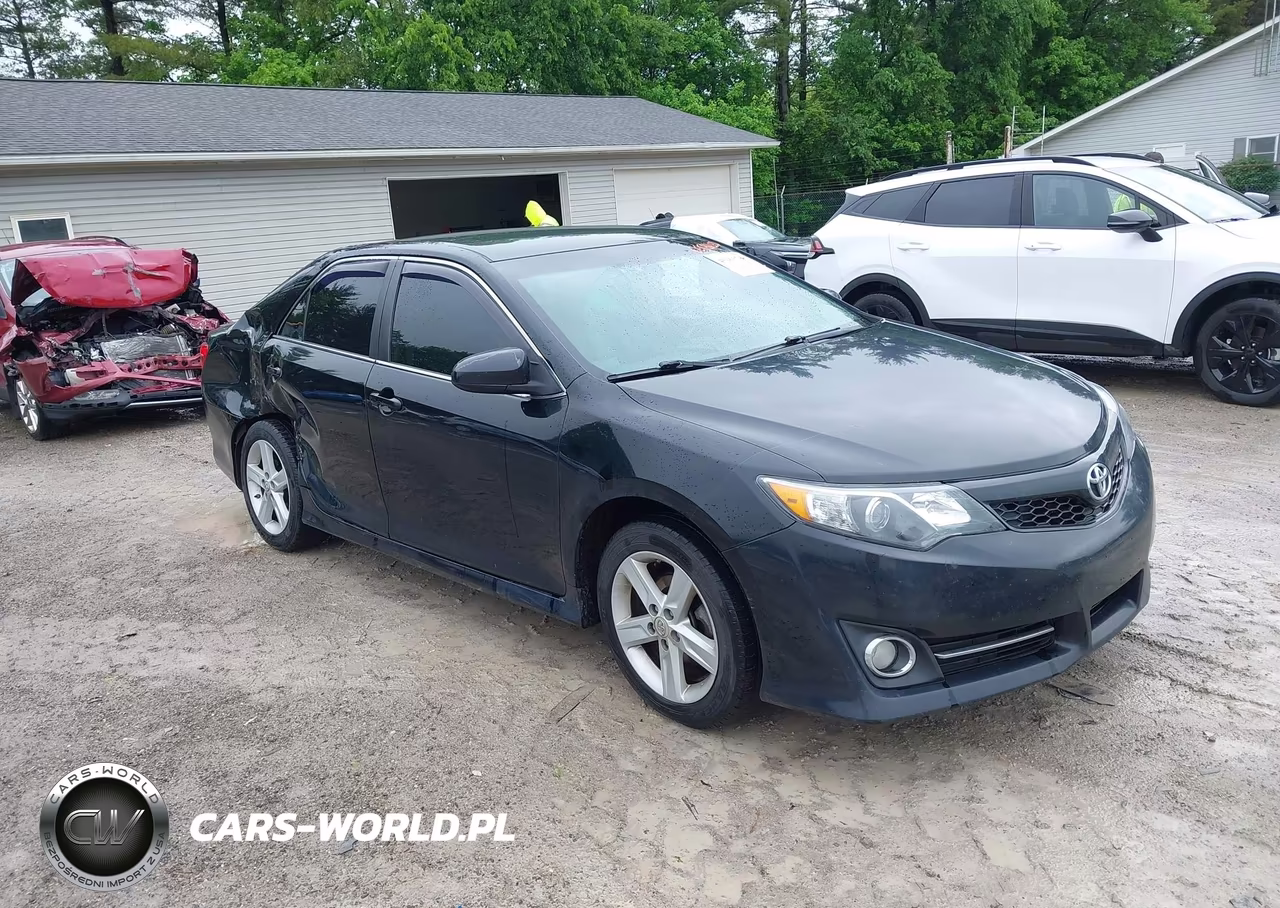 2012 Toyota Camry Se – zdjęcie 1 z 16