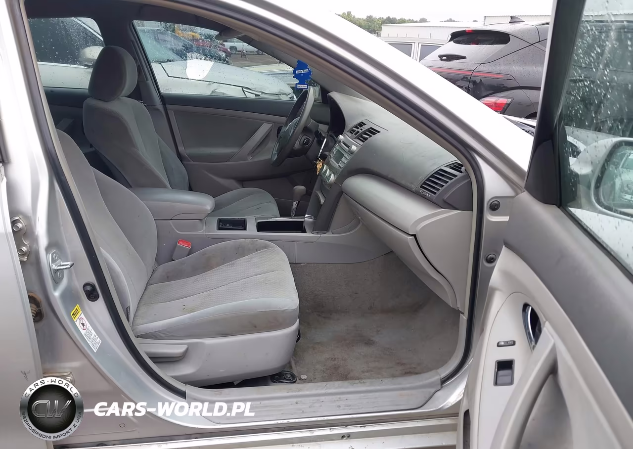 2009 Toyota Camry Le VIN:4T1BE46K79U886667 - 5