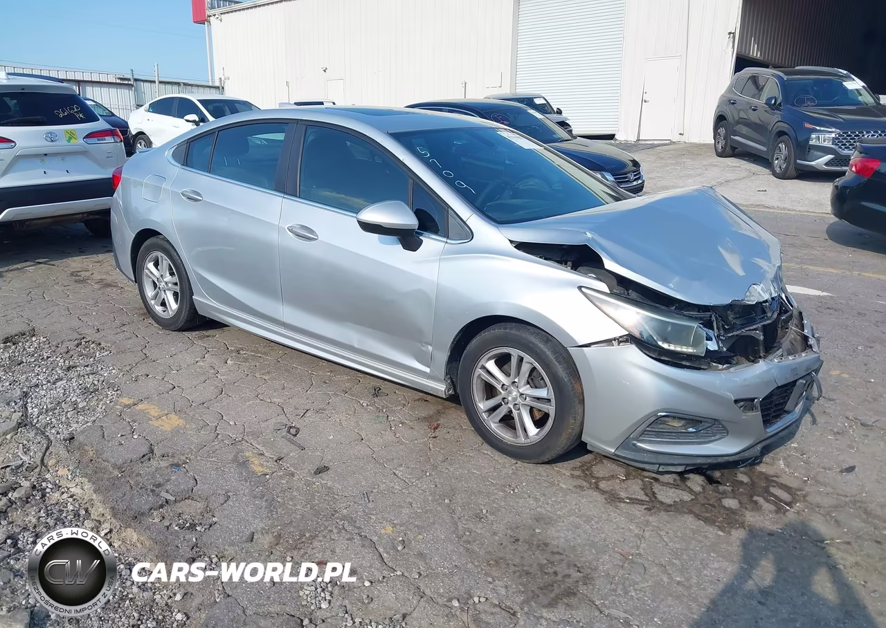 2016 Chevrolet Cruze Lt Auto – zdjęcie 1 z 16