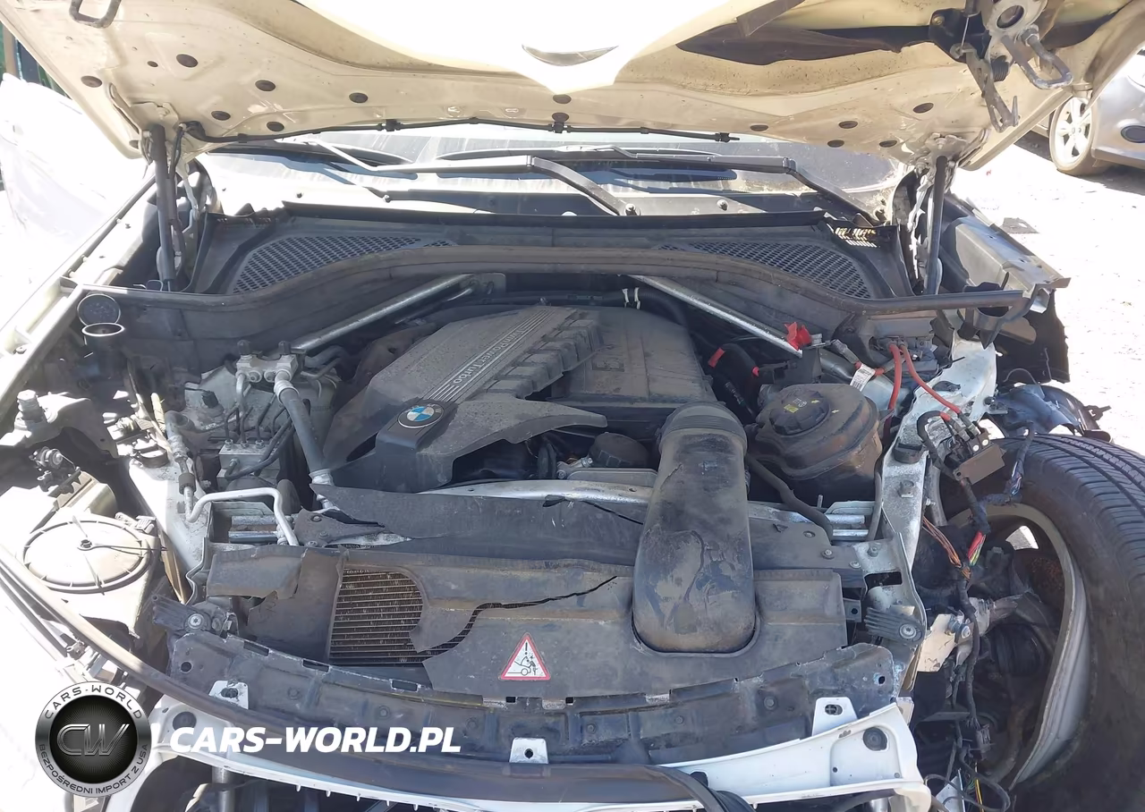 2015 BMW X5 xDrive35I VIN:5UXKR0C57F0K52633 - 10