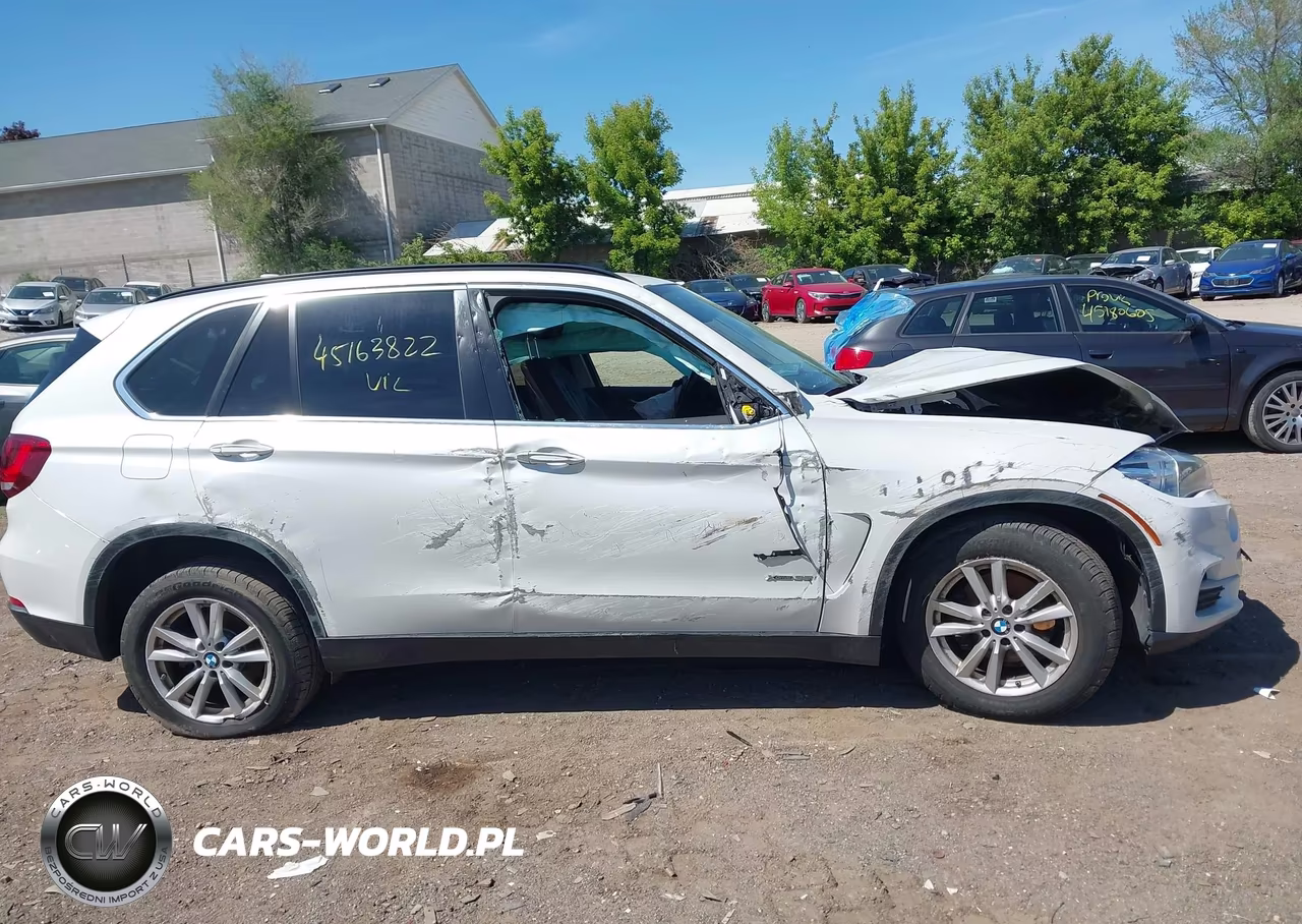 2015 BMW X5 xDrive35I VIN:5UXKR0C57F0K52633 - 13