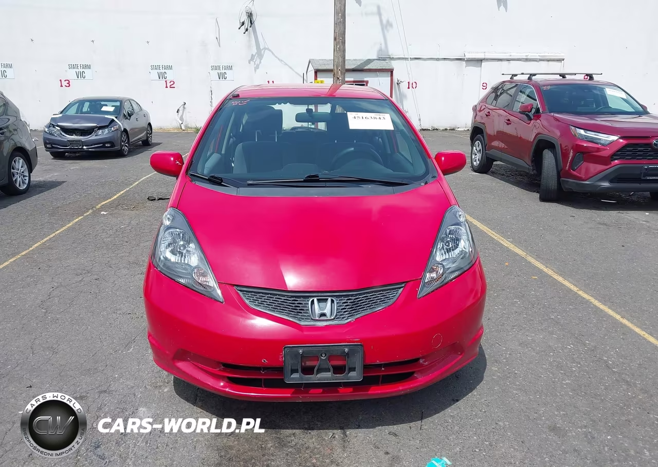 2013 Honda Fit VIN:JHMGE8H35DC038999 - 13