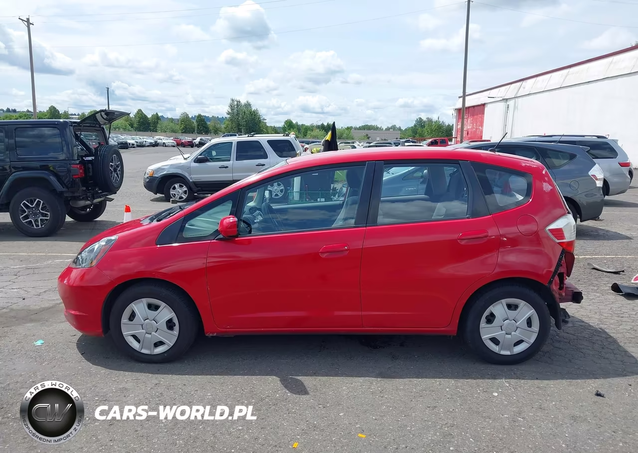 2013 Honda Fit VIN:JHMGE8H35DC038999 - 15