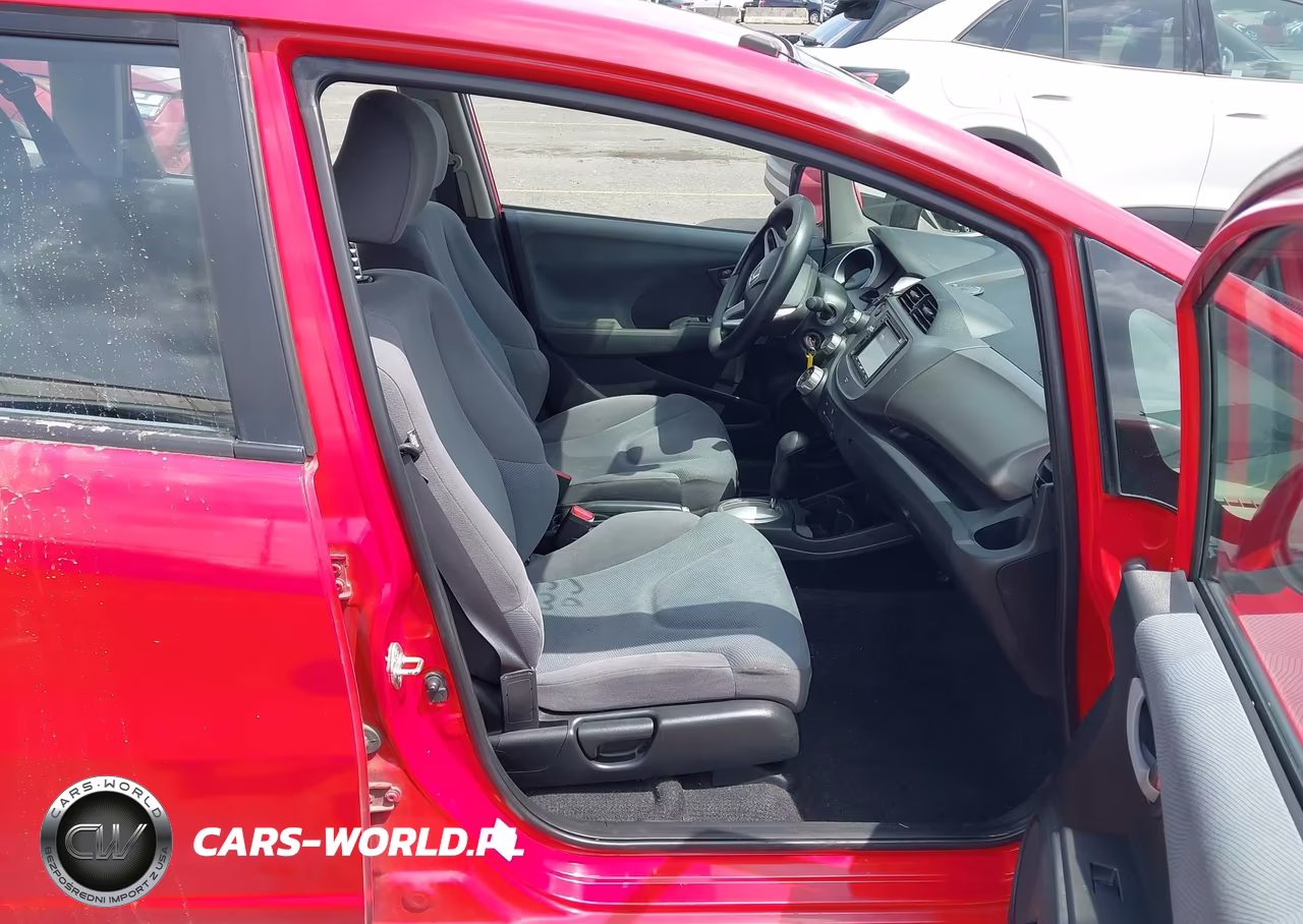 2013 Honda Fit VIN:JHMGE8H35DC038999 - 5