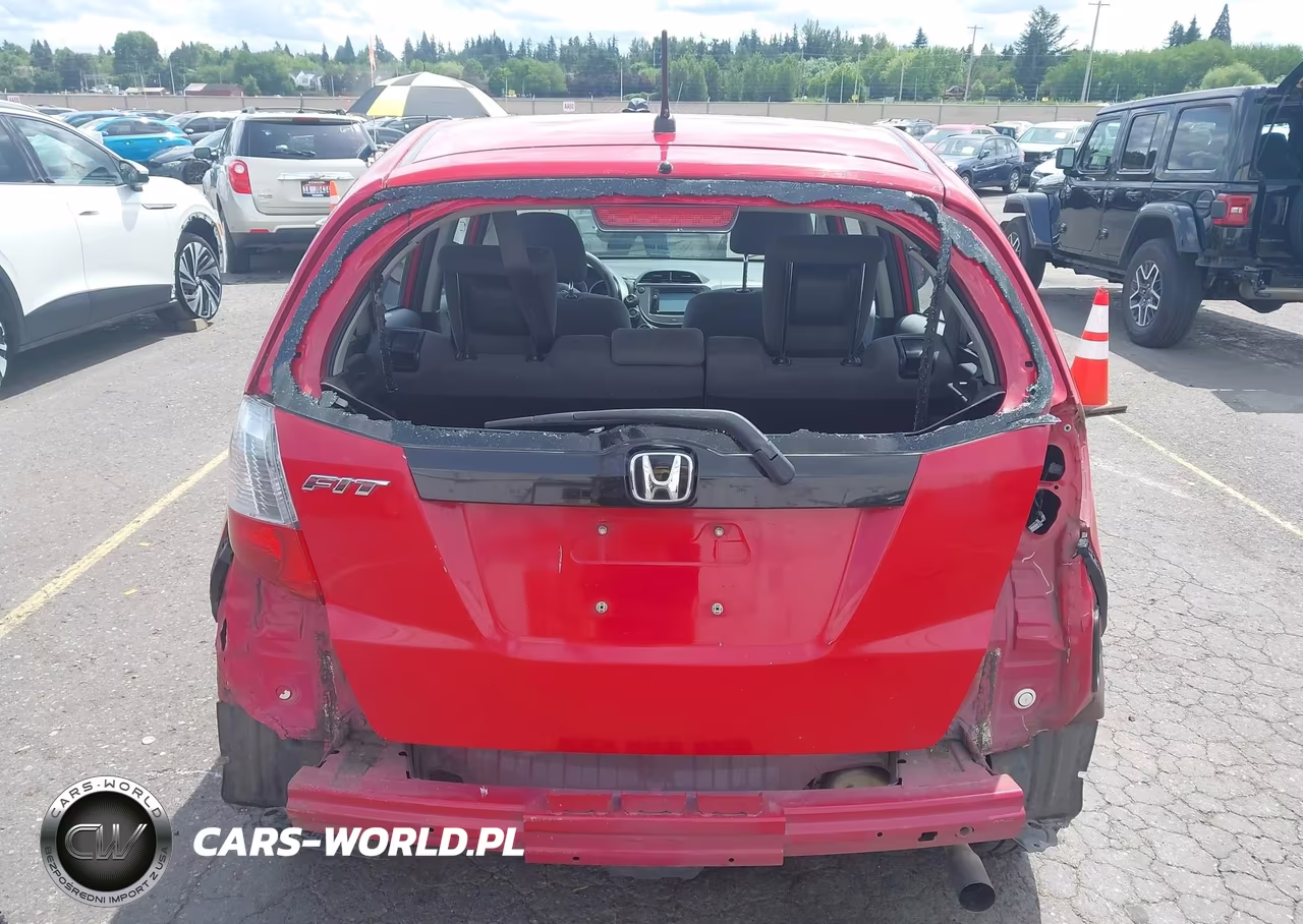 2013 Honda Fit VIN:JHMGE8H35DC038999 - 6