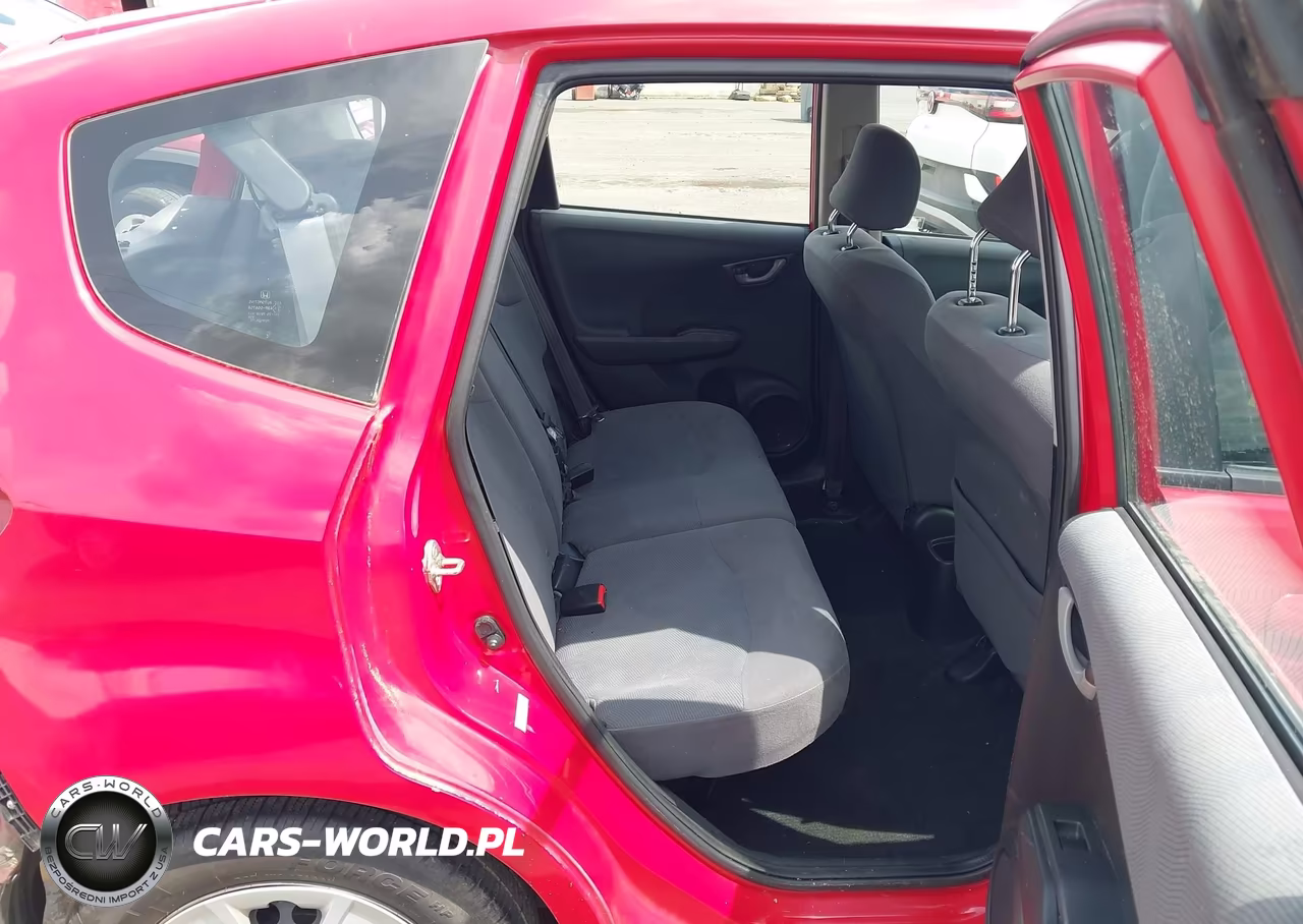 2013 Honda Fit VIN:JHMGE8H35DC038999 - 8