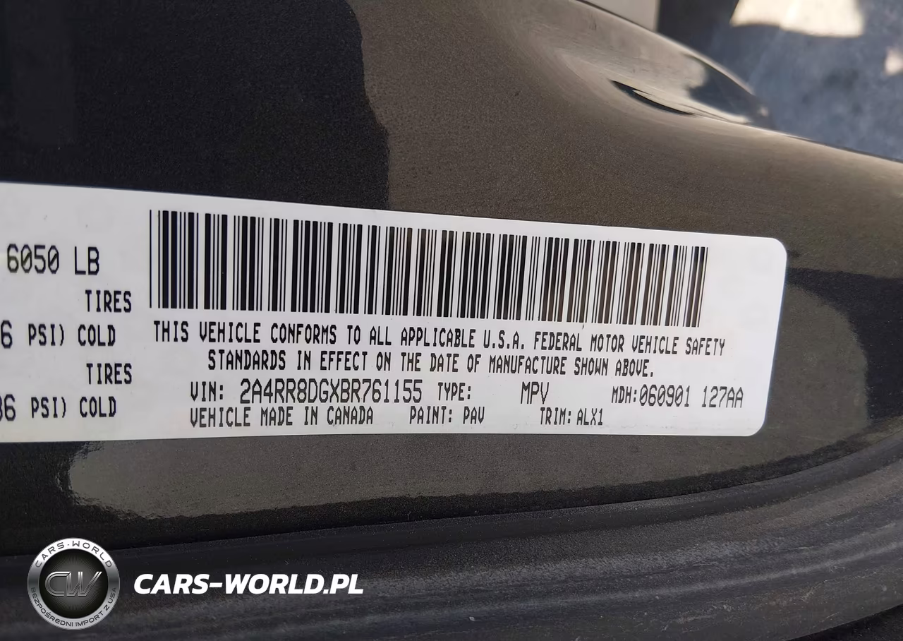 2011 Chrysler Town & Country Touring-L VIN:2A4RR8DGXBR761155 - 9