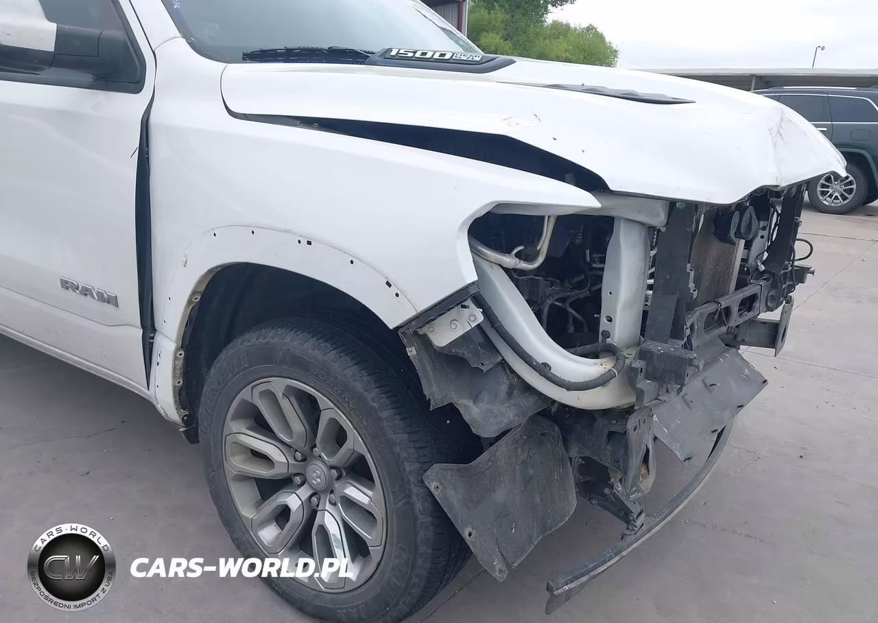 2019 Ram 1500 Laramie 4X2 5'7 Box VIN:1C6RREJT1KN768988 - 19