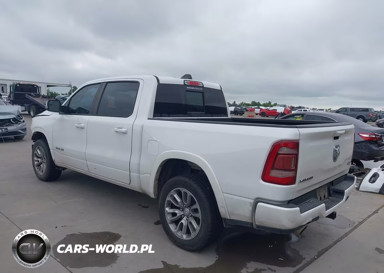 2019 Ram 1500 Laramie 4X2 5'7 Box VIN:1C6RREJT1KN768988 - 3