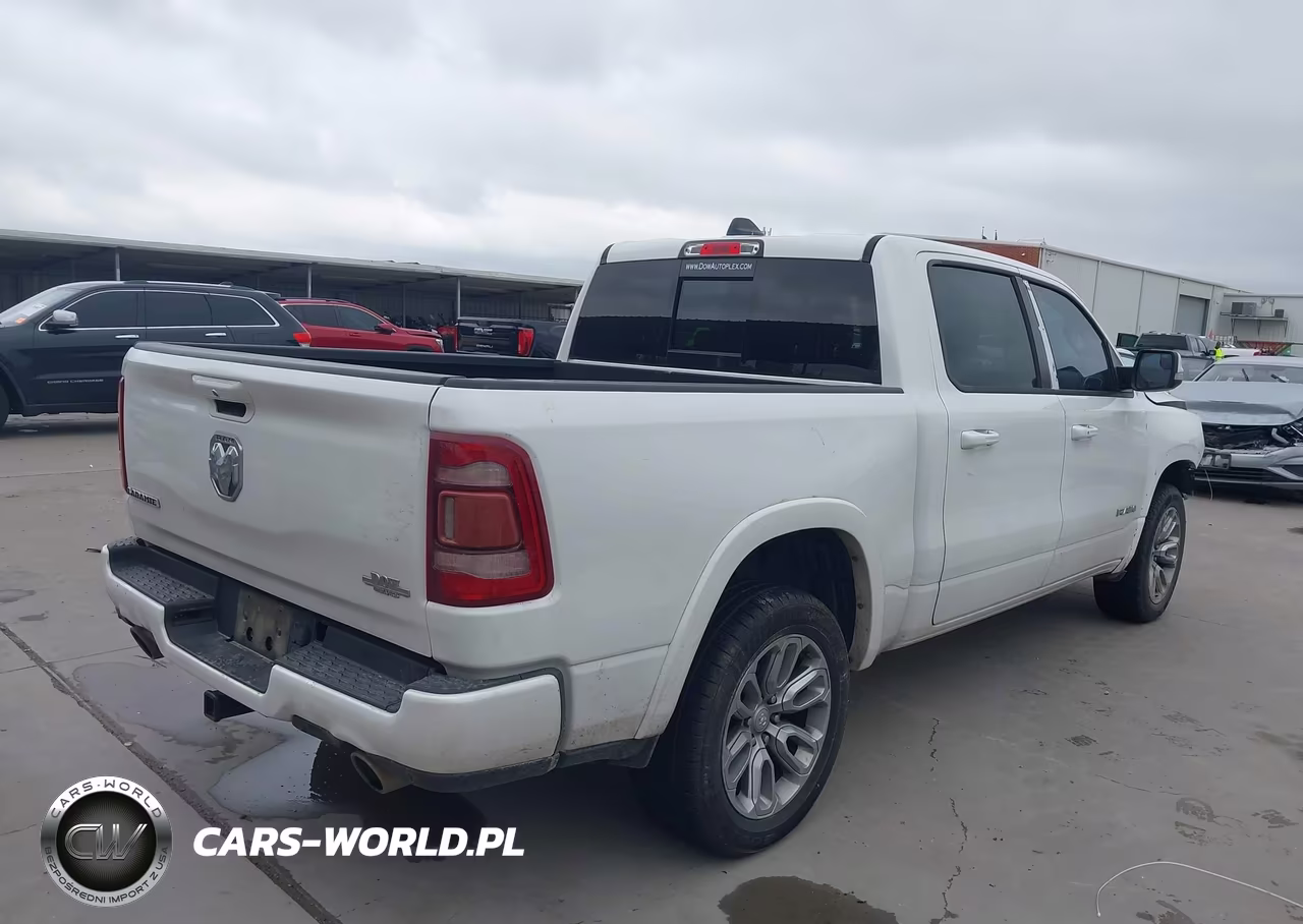 2019 Ram 1500 Laramie 4X2 5'7 Box VIN:1C6RREJT1KN768988 - 4