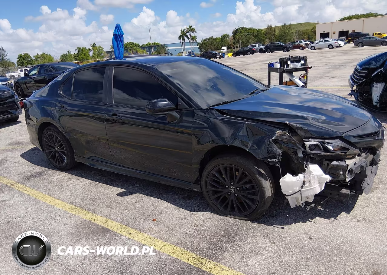 2021 Toyota Camry Se Nightshade Edition
