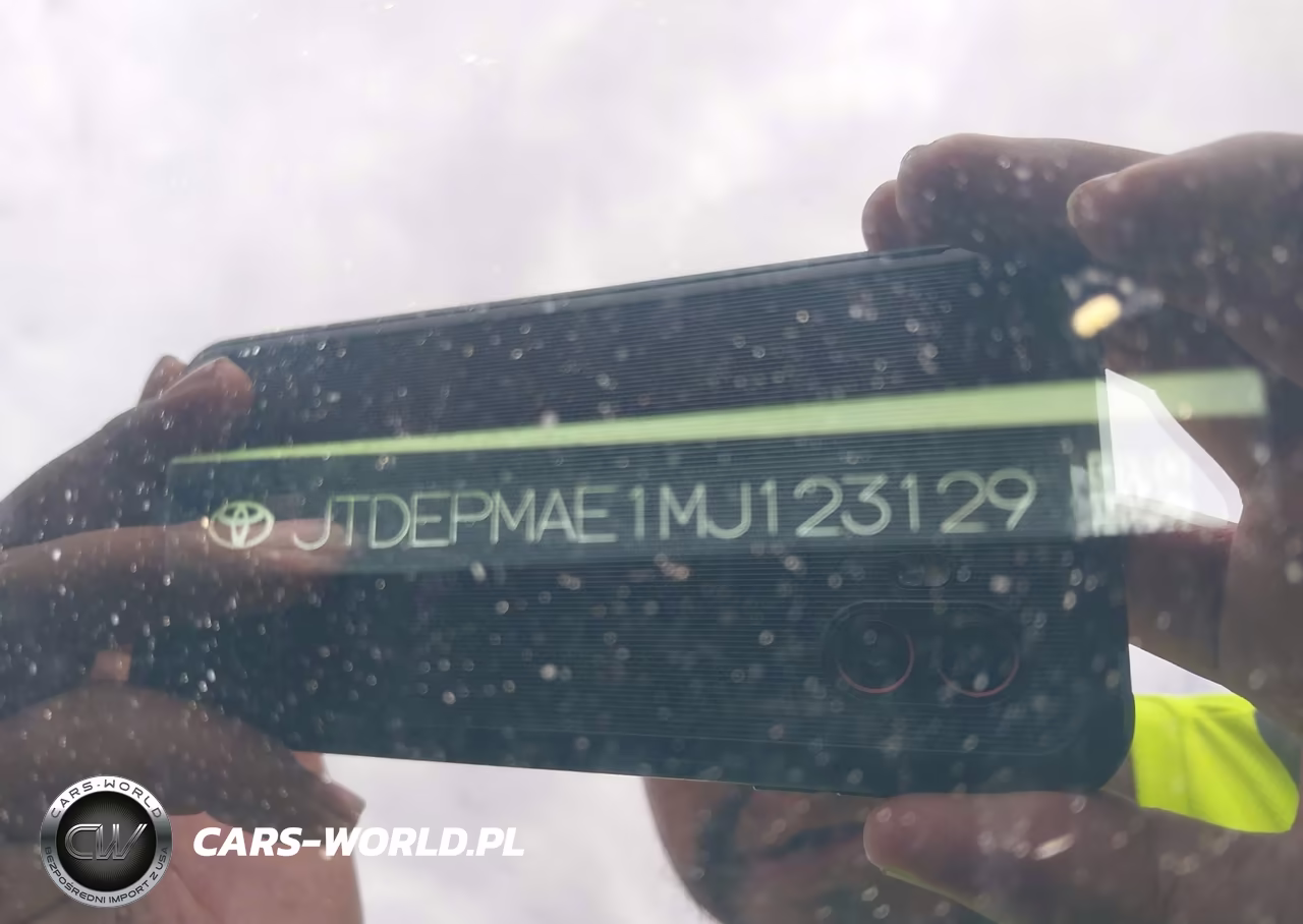 2021 Toyota Corolla Le VIN:JTDEPMAE1MJ123129 - 9