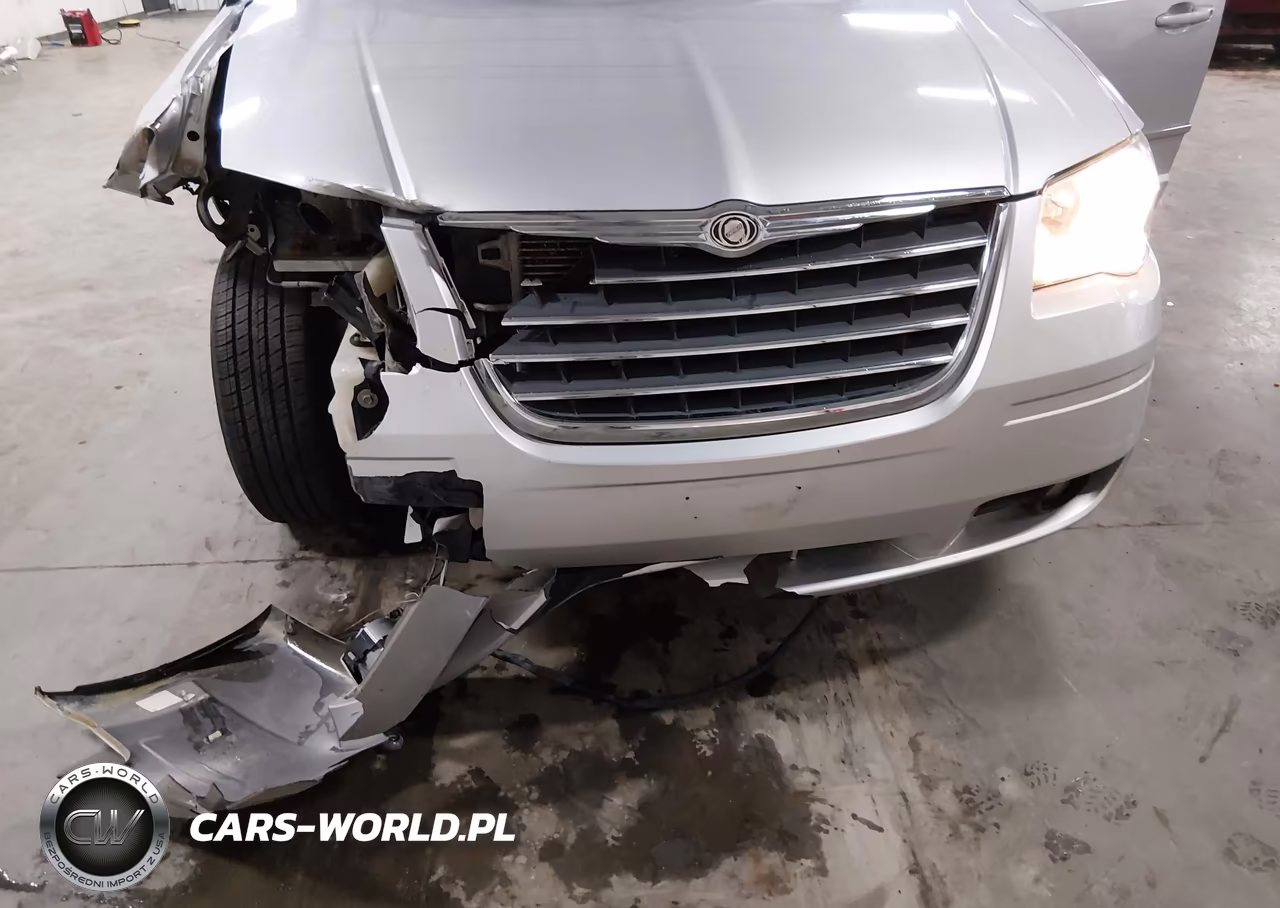 2010 Chrysler Town & Country Touring VIN:2A4RR5D15AR494595 - 6