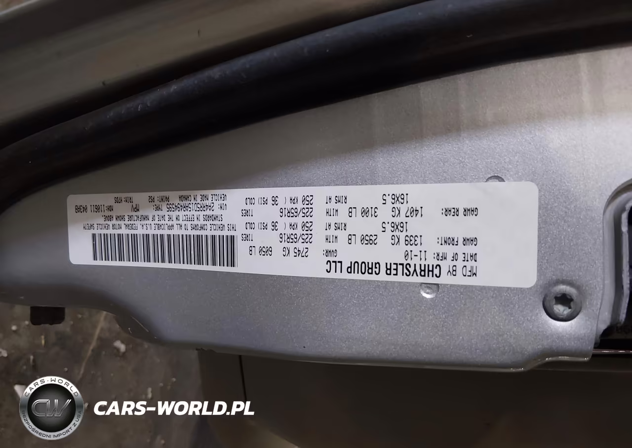 2010 Chrysler Town & Country Touring VIN:2A4RR5D15AR494595 - 9