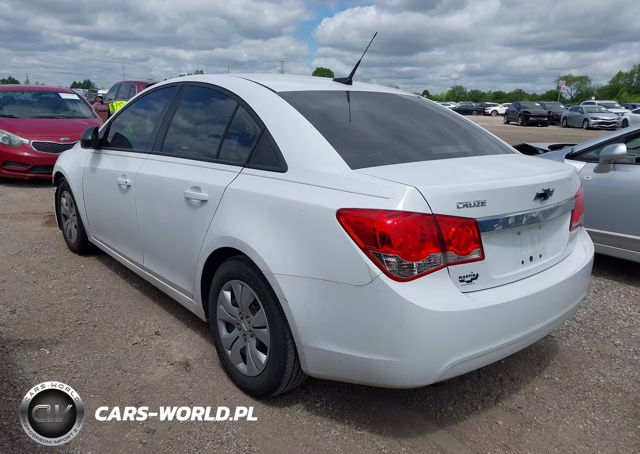 2014 Chevrolet Cruze Ls Auto VIN:1G1PA5SH4E7171482 - 3