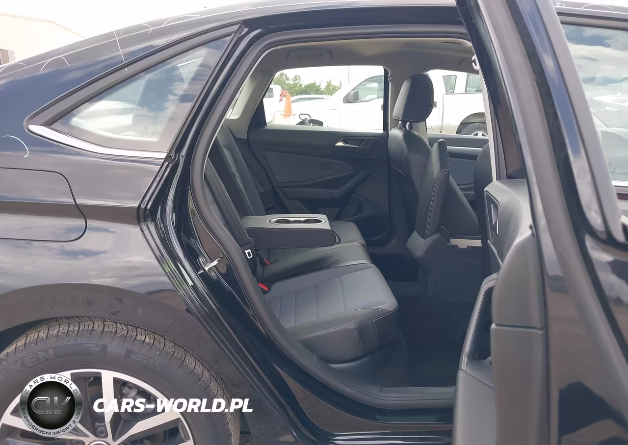 2025 Volkswagen Jetta 1.5T Se VIN:3VW7X7BU9SM042988 - 8