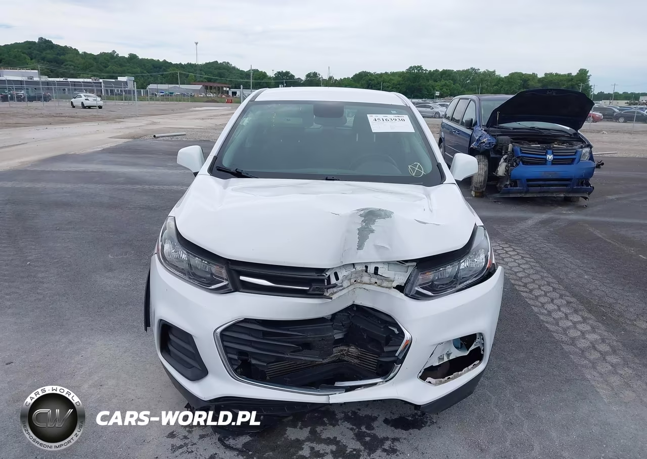 2019 Chevrolet Trax Ls VIN:3GNCJKSB1KL323409 - 12