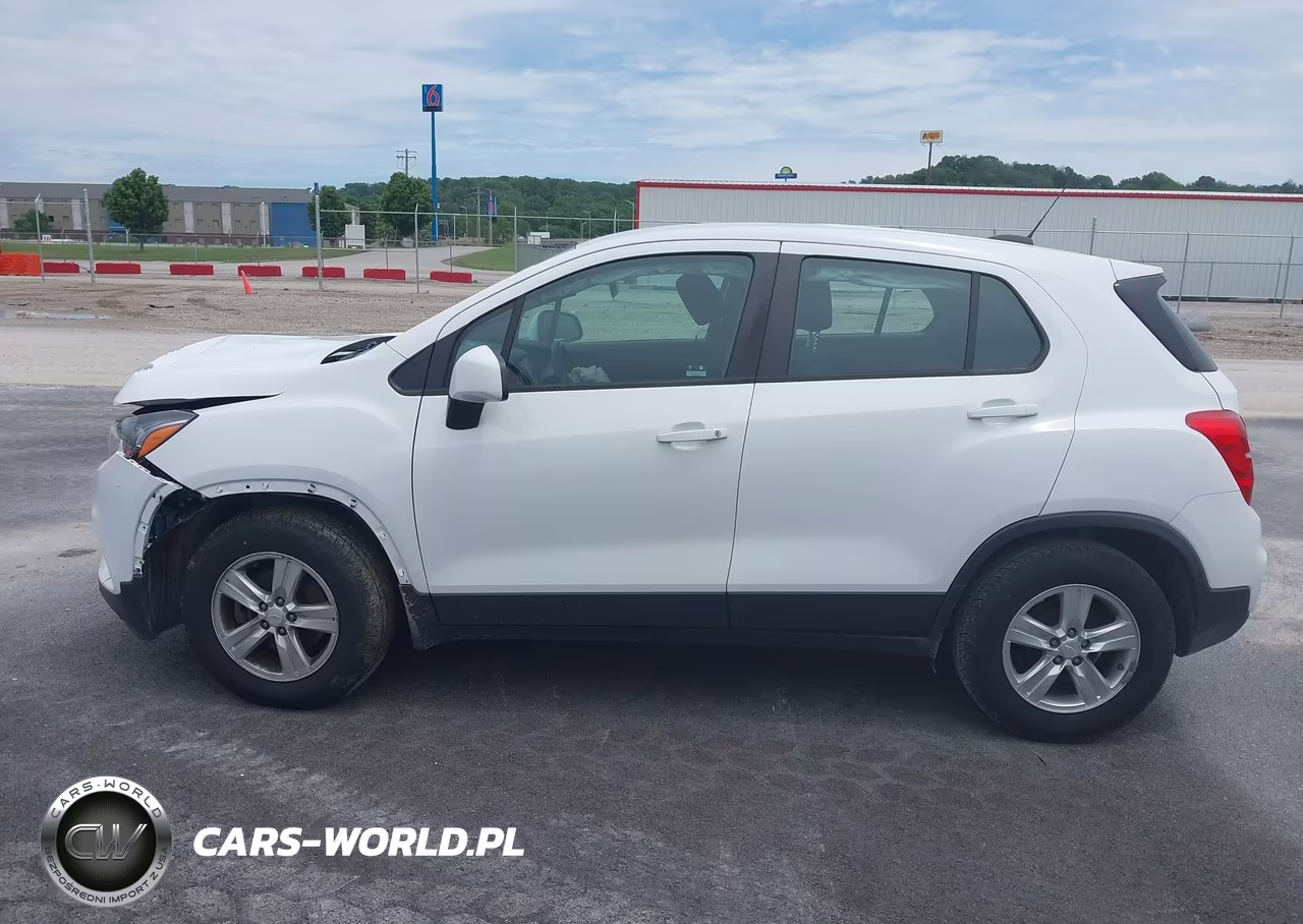 2019 Chevrolet Trax Ls VIN:3GNCJKSB1KL323409 - 14