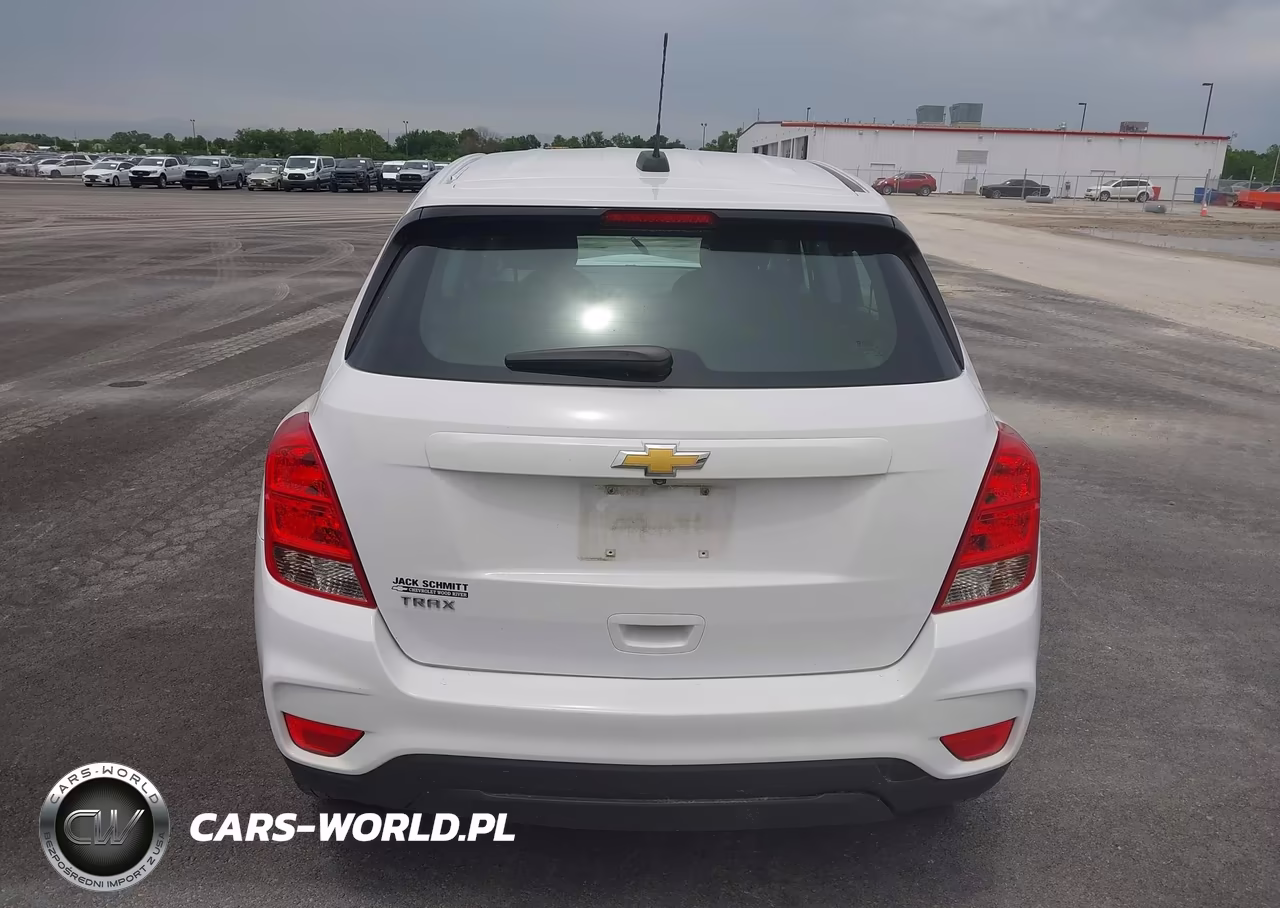 2019 Chevrolet Trax Ls VIN:3GNCJKSB1KL323409 - 16