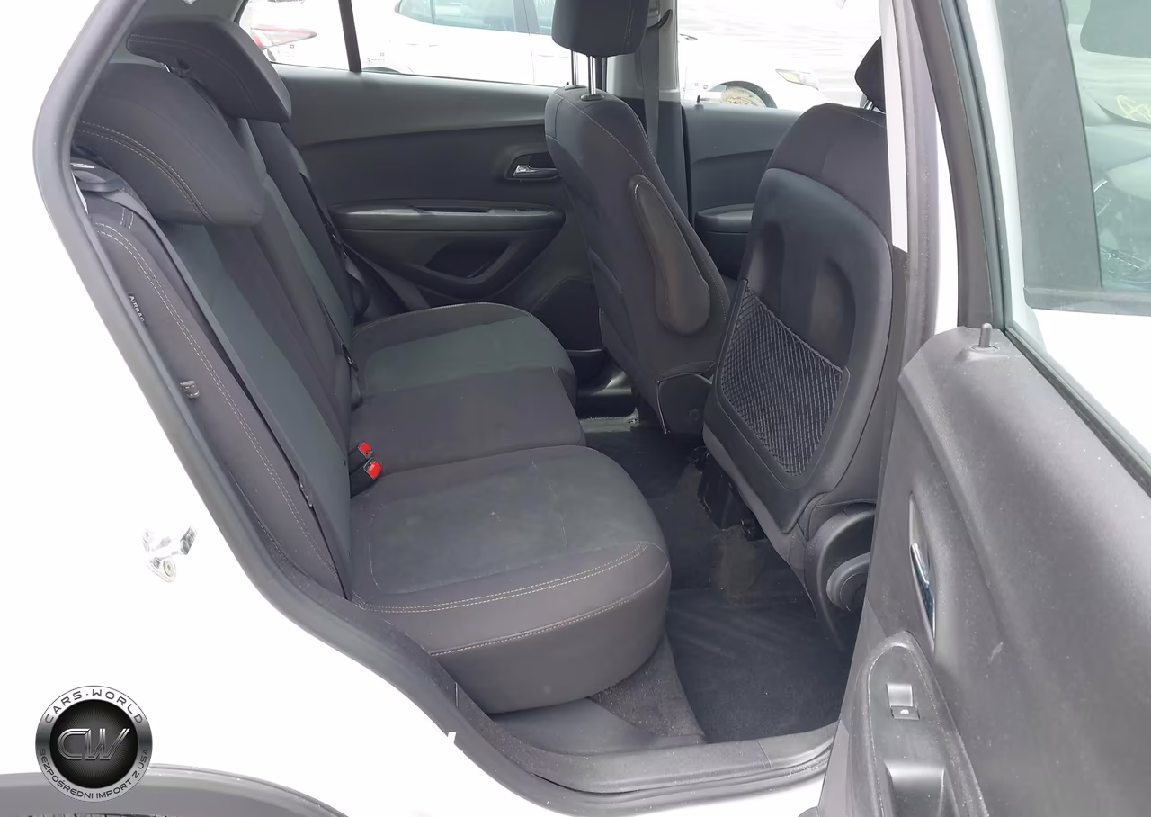 2019 Chevrolet Trax Ls VIN:3GNCJKSB1KL323409 - 8