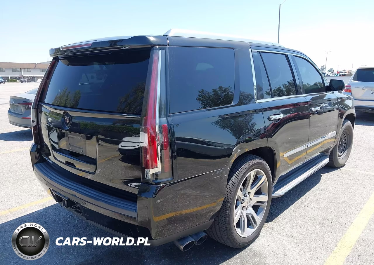 2015 Cadillac Escalade Luxury VIN:1GYS3BKJ1FR192786 - 4