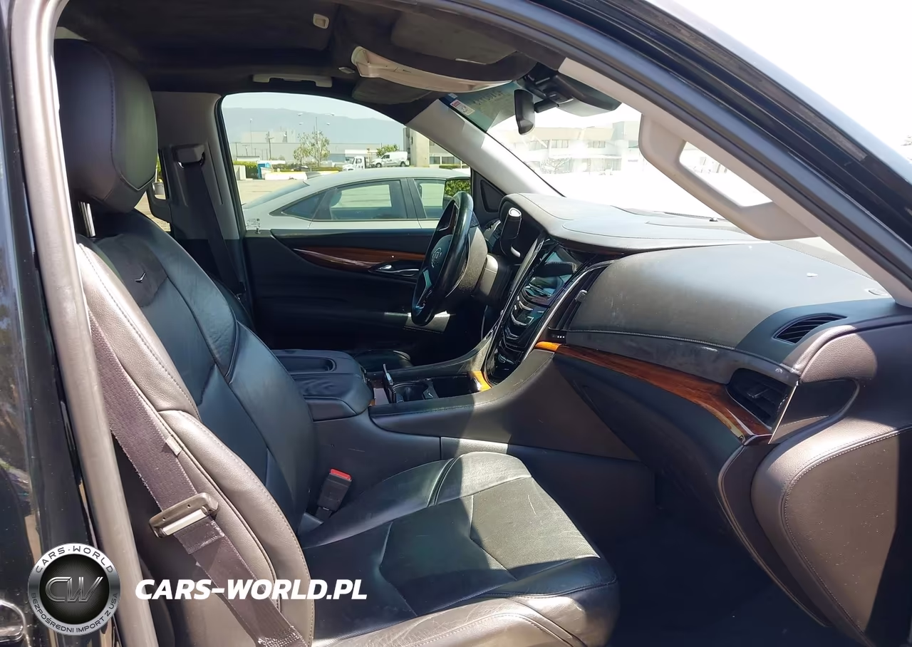 2015 Cadillac Escalade Luxury VIN:1GYS3BKJ1FR192786 - 5