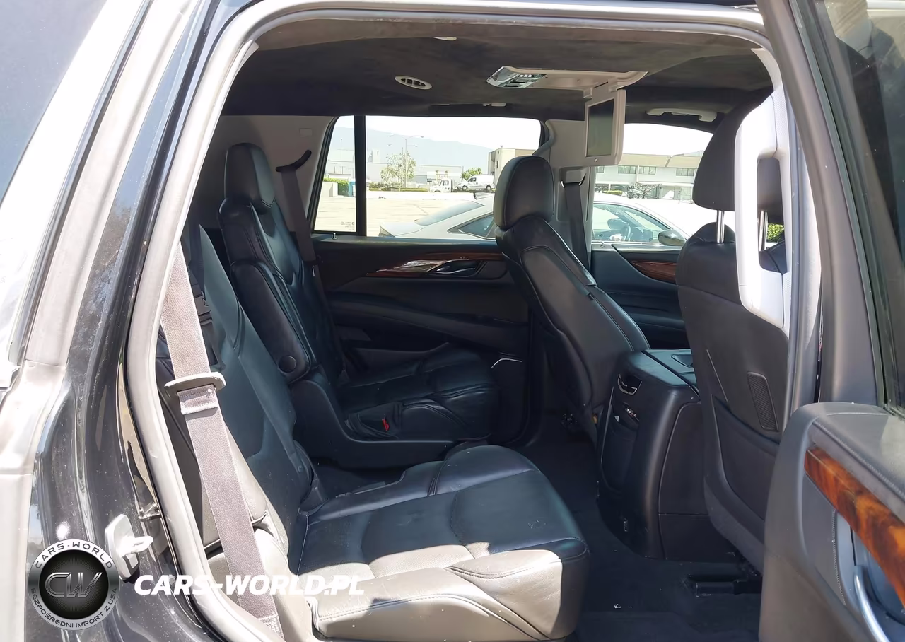2015 Cadillac Escalade Luxury VIN:1GYS3BKJ1FR192786 - 8