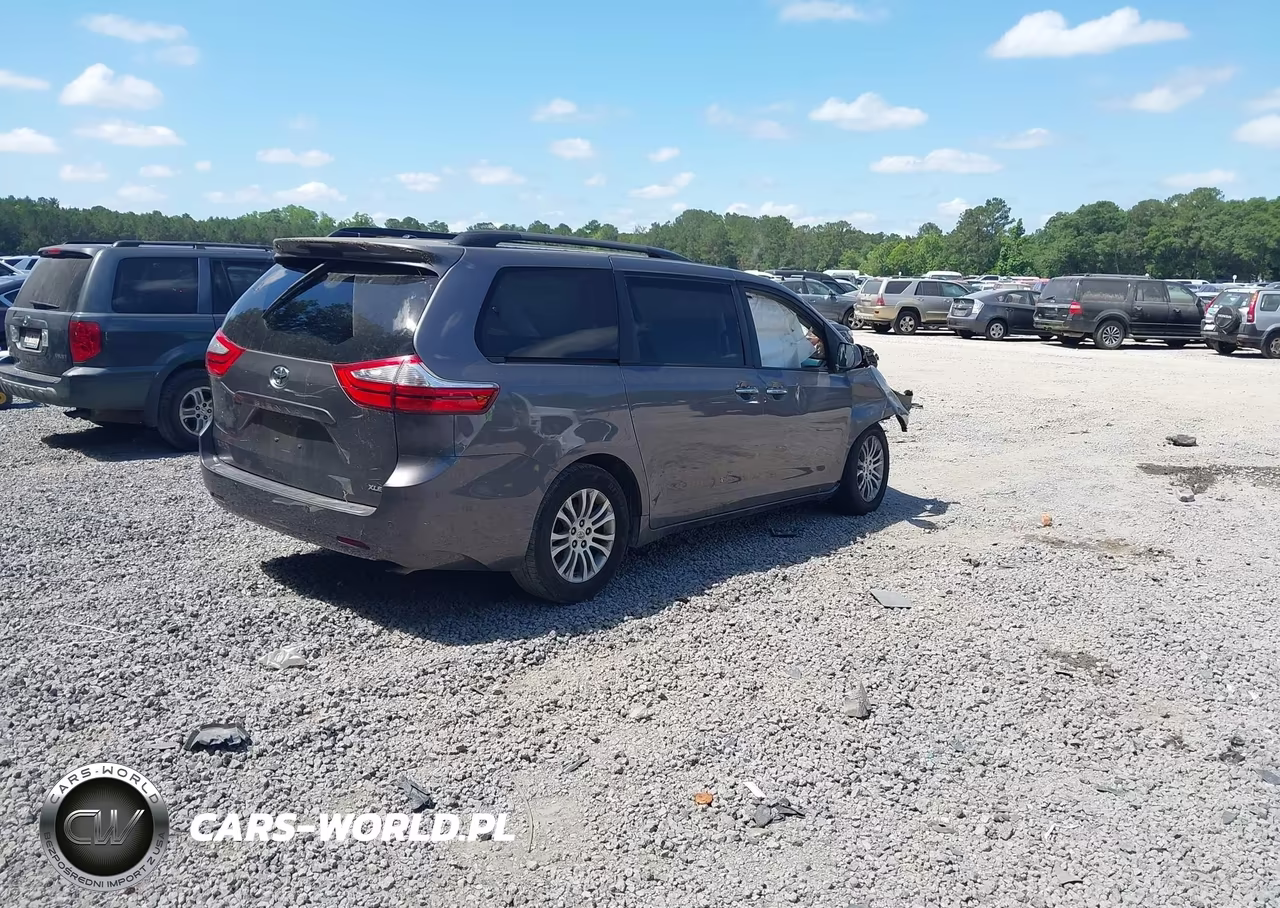 2016 Toyota Sienna Xle 8 Passenger VIN:5TDYK3DC9GS716650 - 4