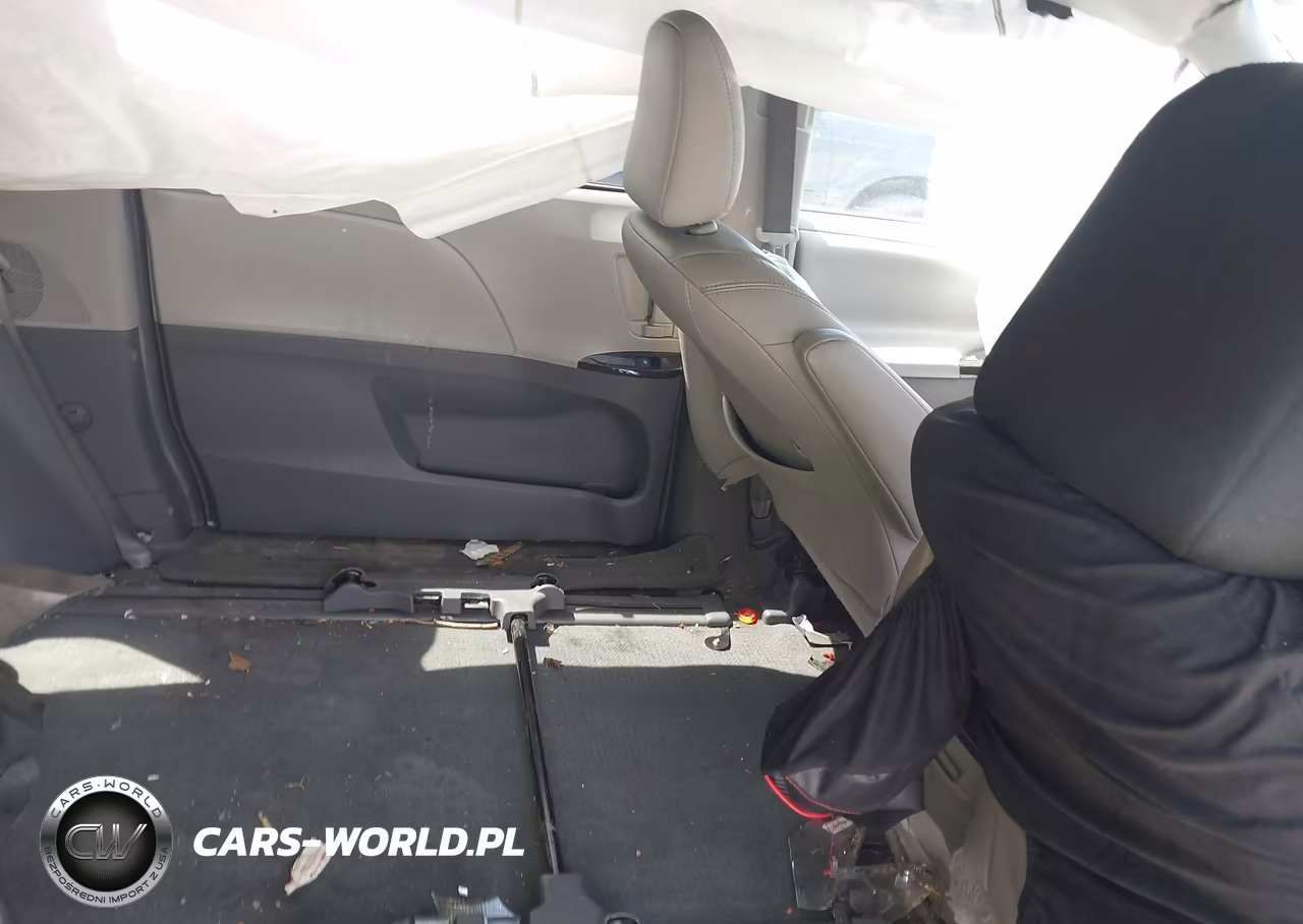 2016 Toyota Sienna Xle 8 Passenger VIN:5TDYK3DC9GS716650 - 8