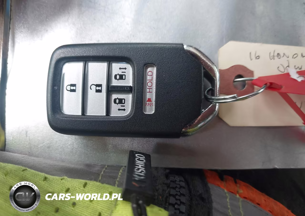 2016 Honda Odyssey Se VIN:5FNRL5H38GB031910 - 11