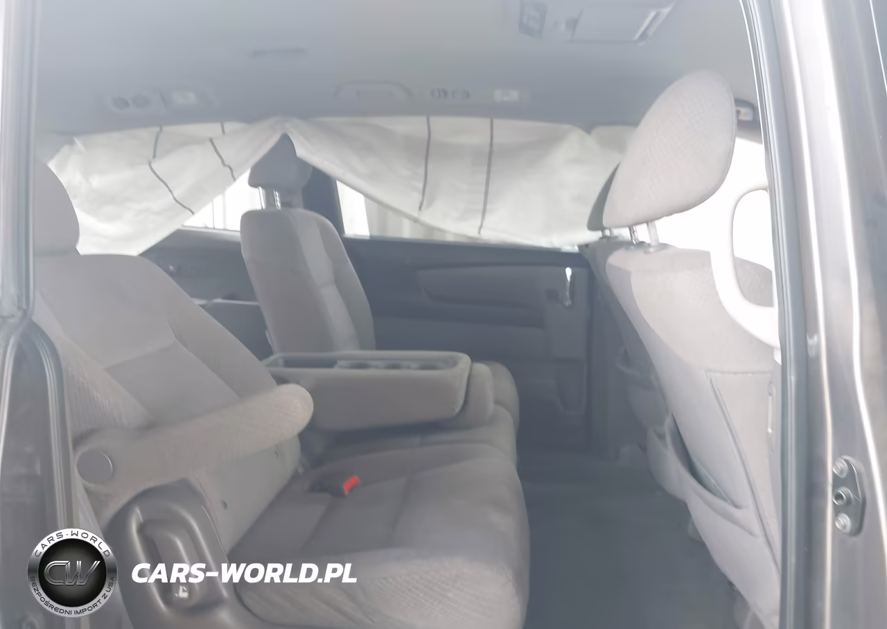 2016 Honda Odyssey Se VIN:5FNRL5H38GB031910 - 8