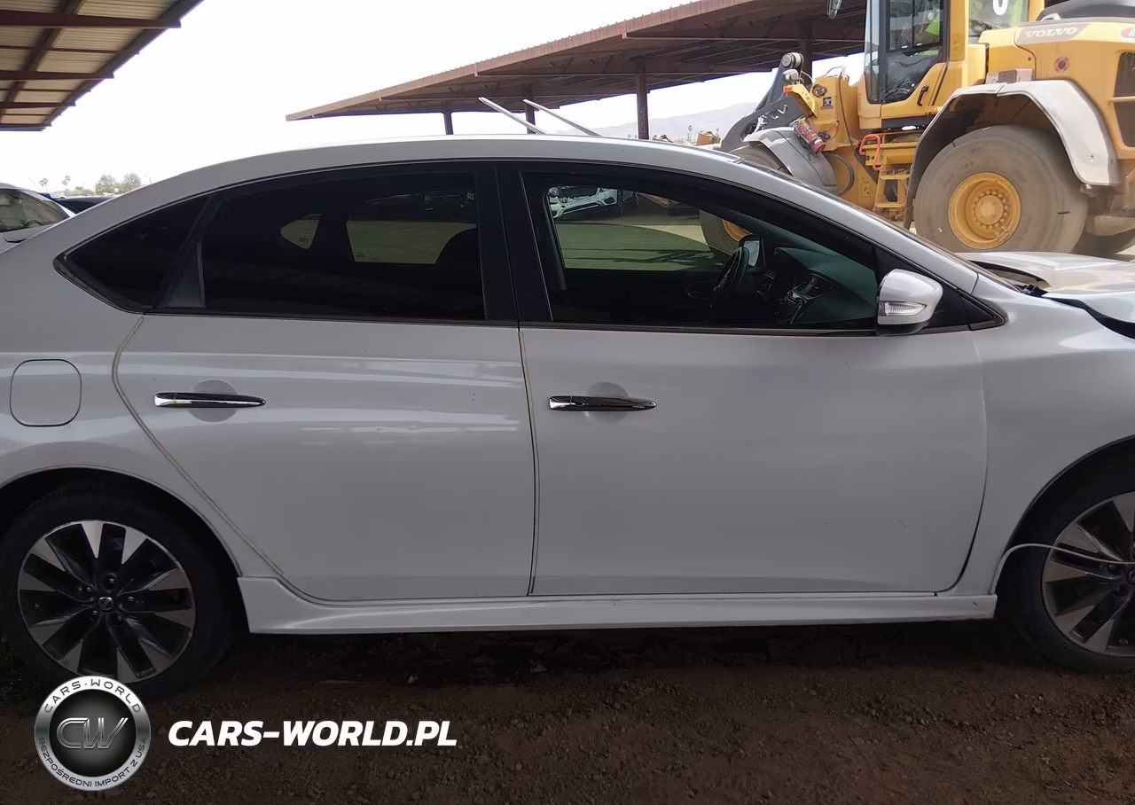 2016 Nissan Sentra Sr VIN:3N1AB7AP8GY261303 - 13