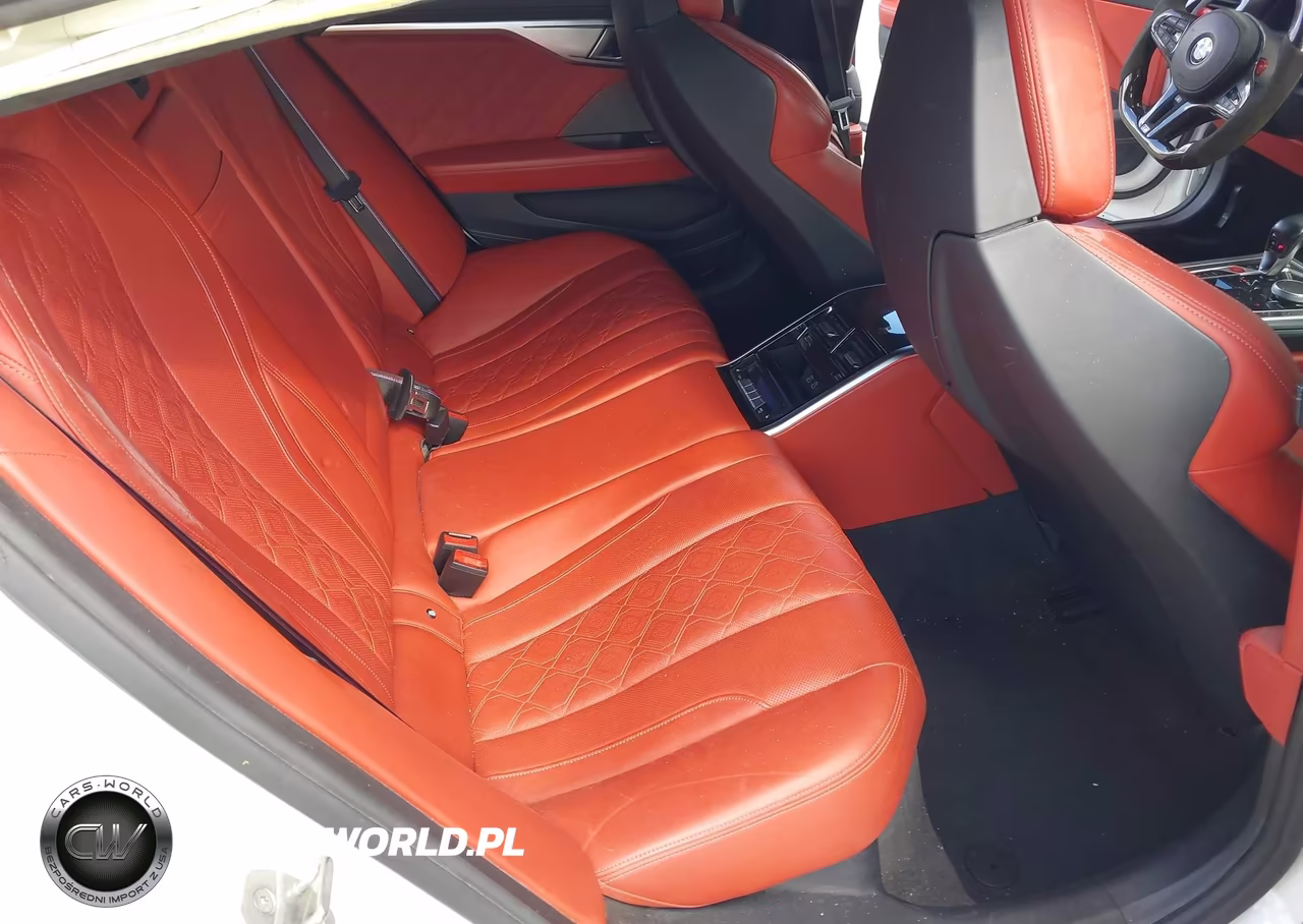 2022 BMW M8 Gran Coupe Competition VIN:WBSGV0C02NCH21725 - 8