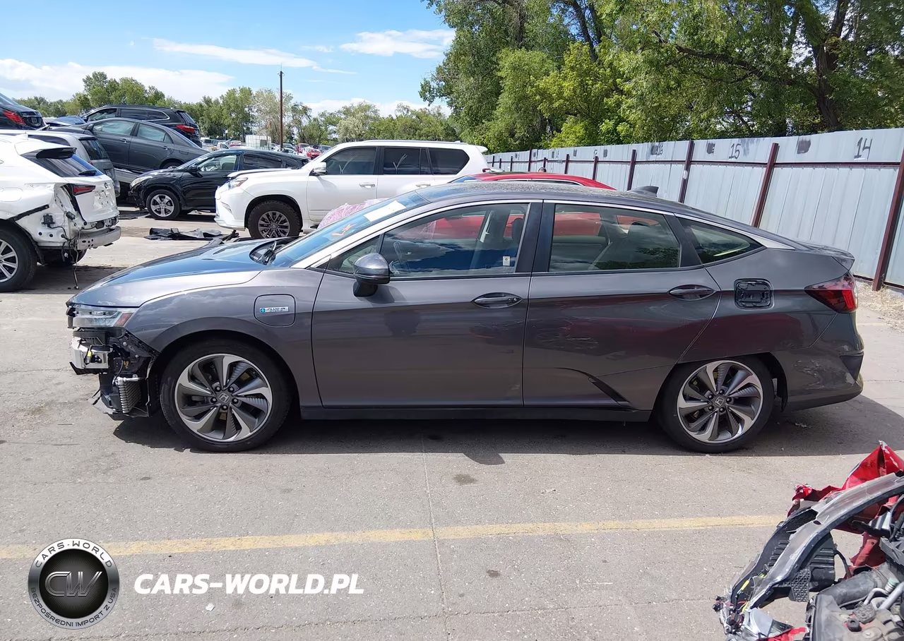 2018 Honda Clarity Plug-In Hybrid Touring VIN:JHMZC5F34JC004516 - 15