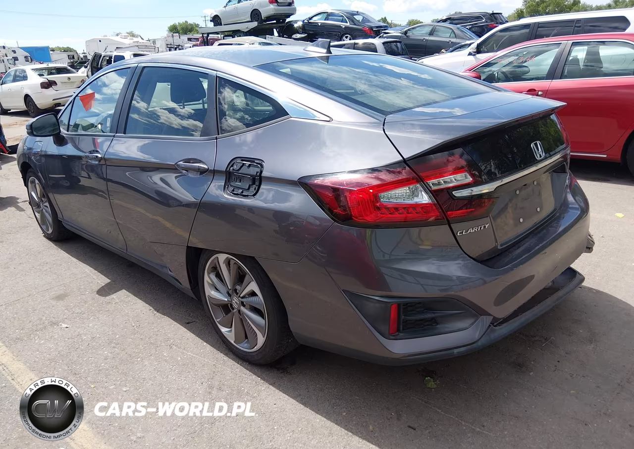 2018 Honda Clarity Plug-In Hybrid Touring VIN:JHMZC5F34JC004516 - 3