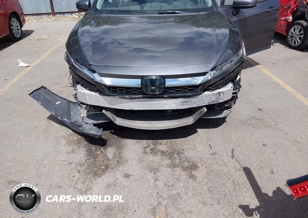 2018 Honda Clarity Plug-In Hybrid Touring VIN:JHMZC5F34JC004516 - 6